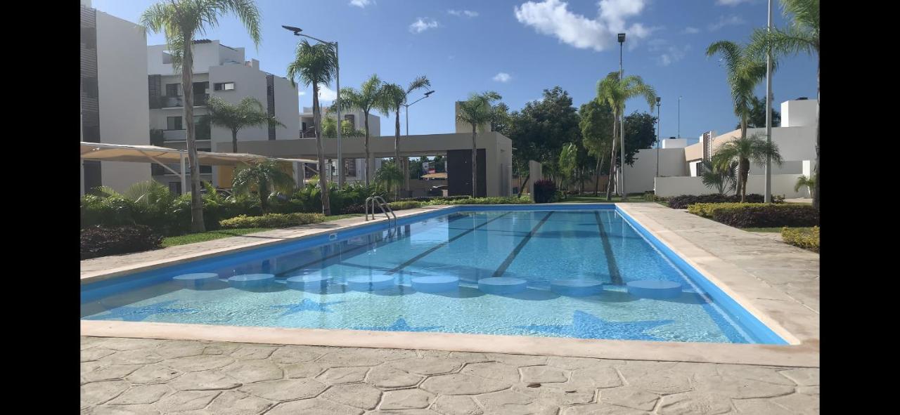 Yellowsub Apartments Cancún Kültér fotó