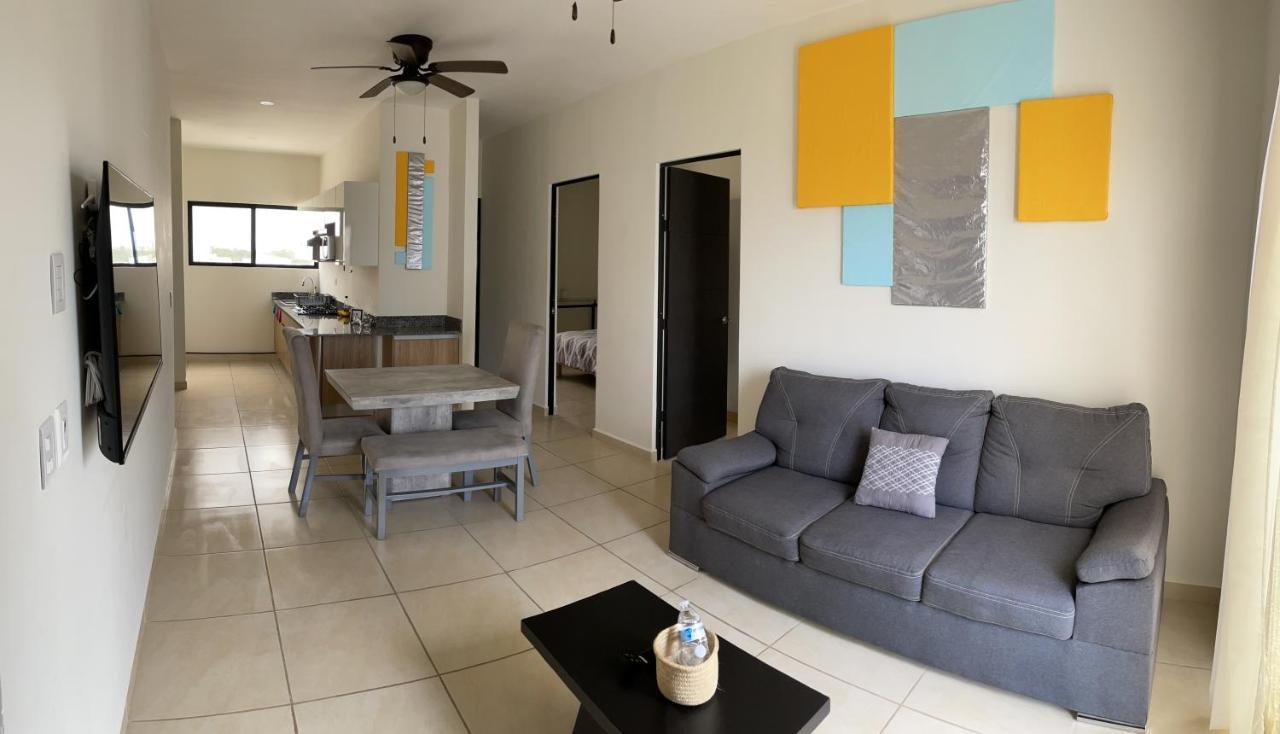 Yellowsub Apartments Cancún Szoba fotó